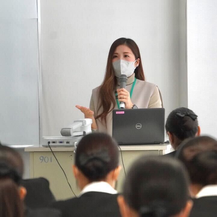 医療福祉事務学科が卒業生を囲む会を実施しました