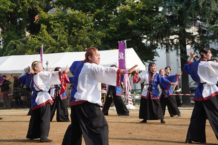 OICうらじゃ連『乱舞華風』がうらじゃ披露♫