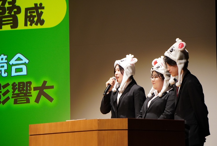 卒業研究発表会開催