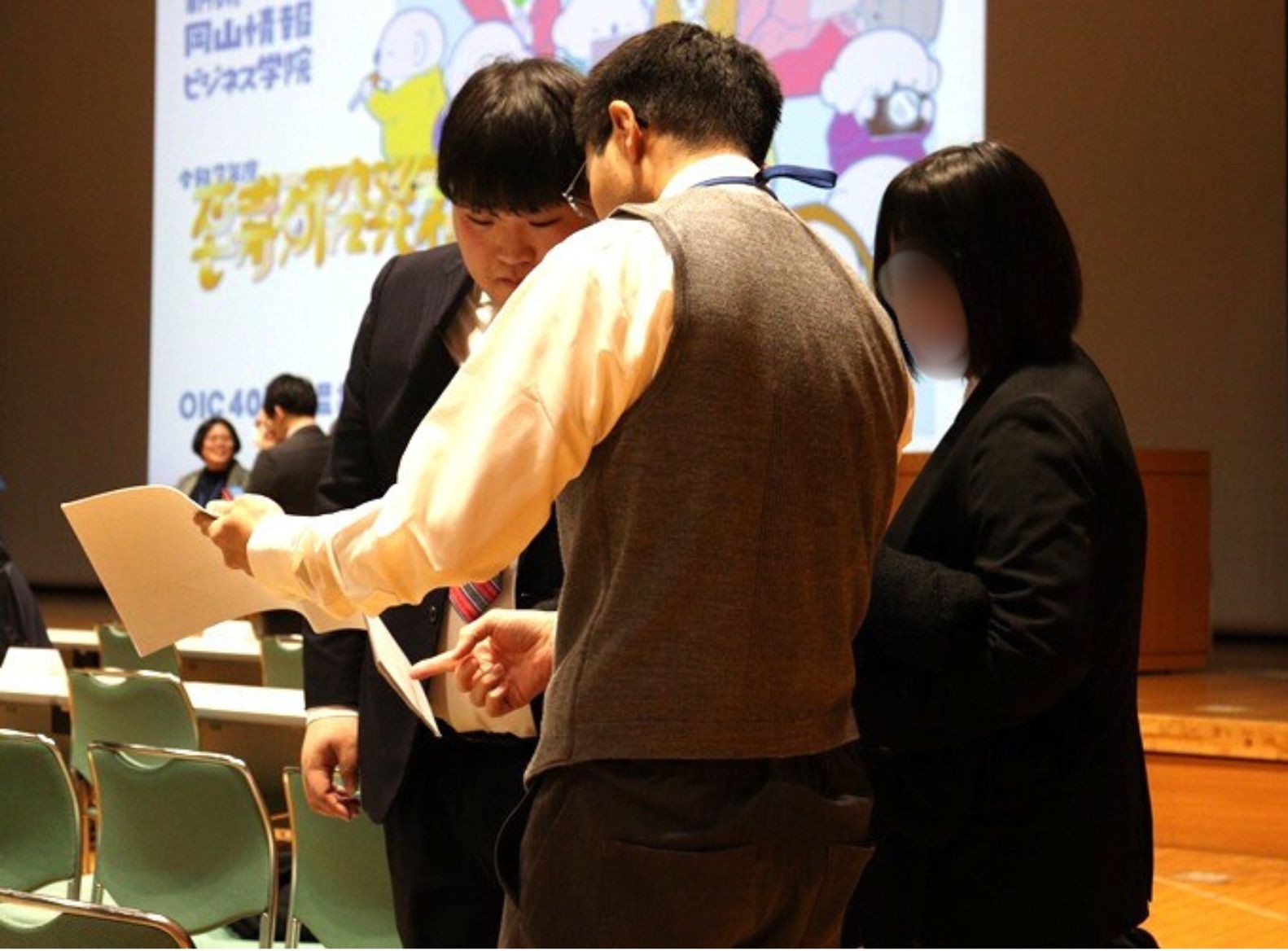 卒業研究発表会開催