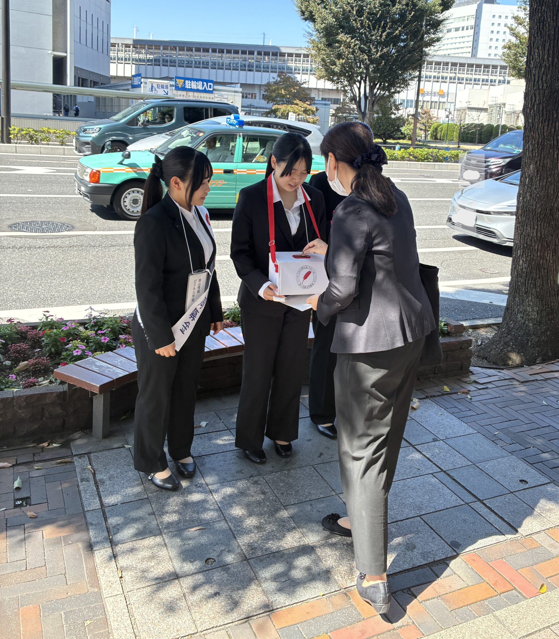 募金運動のボランティアに参加しました！